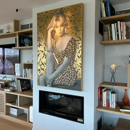 With Private Pool And Golf Near Bonifacio *