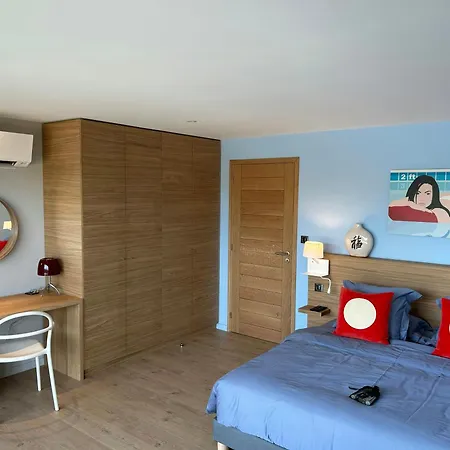 Ferienhaus With Private Pool And Golf Near Bonifacio