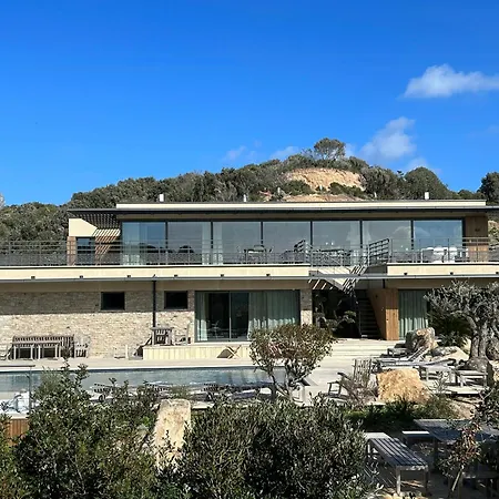 With Private Pool And Golf Near Bonifacio * La Crociata