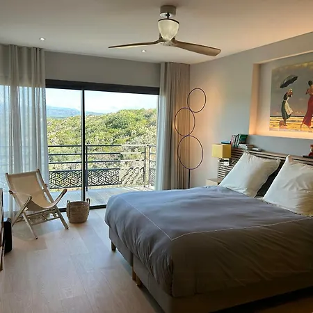 펜션 With Private Pool And Golf Near Bonifacio La Crociata