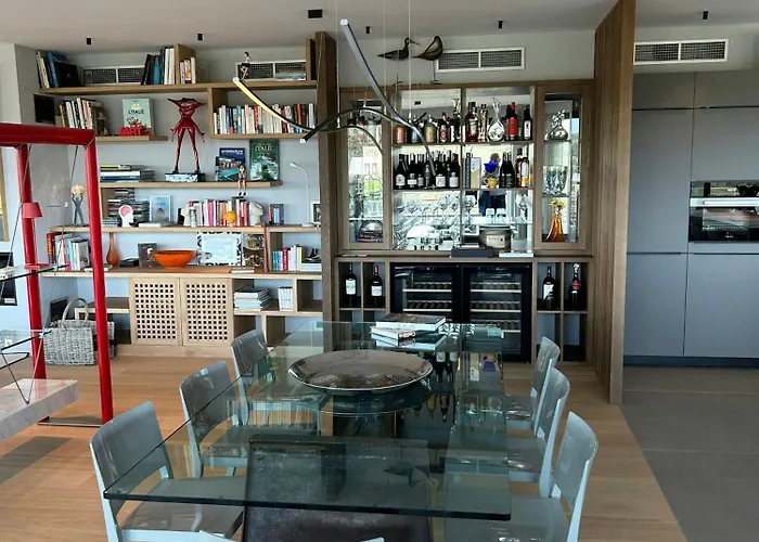 With Private Pool And Golf Near Bonifacio *