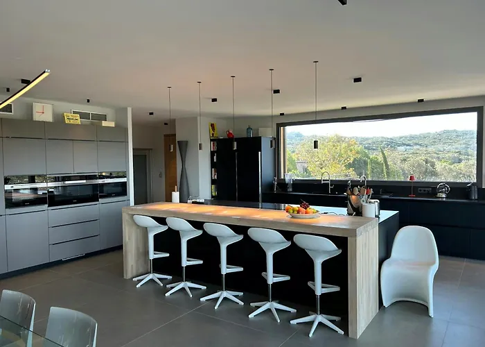 With Private Pool And Golf Near Bonifacio La Crociata