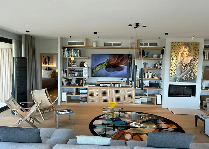 With Private Pool And Golf Near Bonifacio * La Crociata