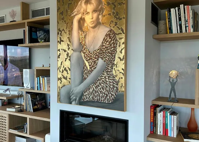 With Private Pool And Golf Near Bonifacio *