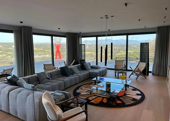 With Private Pool And Golf Near Bonifacio *